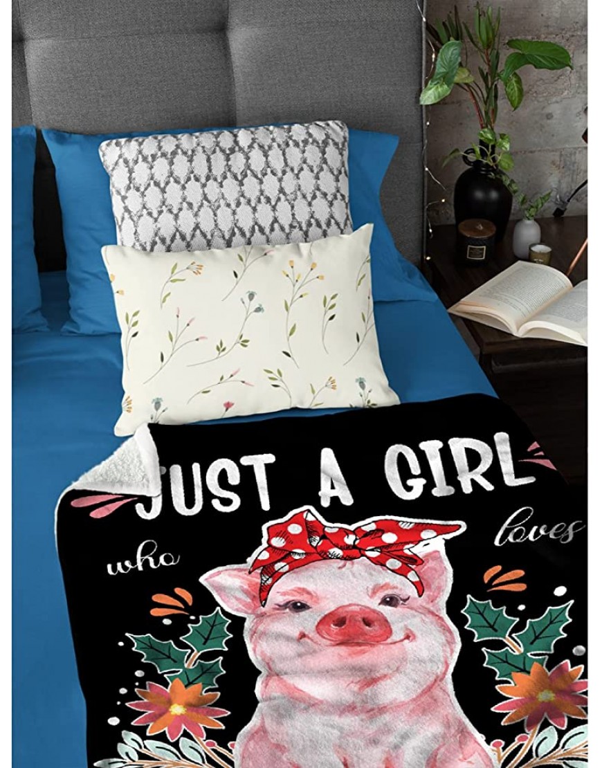 Pig Blanket Girl Who Loves Pigs Blanket Soft Blankets and Throws Flannel Cozy Lightweight Quilt Gift Perfect for Bed Sofa Couch-40 x30 Extra Small for Pets - BR0P3OJND